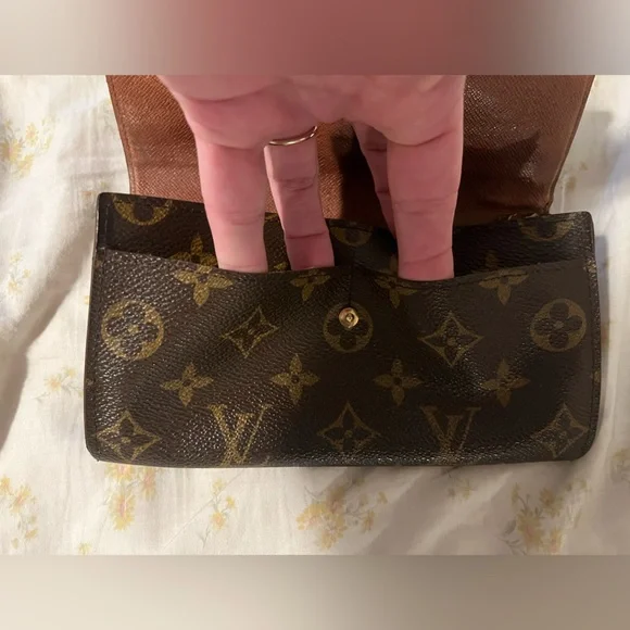 Louis Vuitton Black and Brown Monogram Wallet - Picture 9 of 12